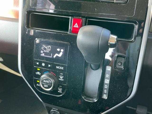 トヨタ タンク G コージーエディション 岩手県 2018(平30)年 5万km プラムブラウンパールクリスタルシャイン 純正ＳＤナビ　Ｂｌｕｅｔｏｏｔｈ／ＣＤ／ＤＶＤ／フルセグＴＶ　/バックカメラ　/シートヒーター　/両側パワースライドドア　/純正ドライブレコーダー　/ＥＴＣ２．０　/クルーズコントロール　/コーナーセンサー/アイドリングストップ