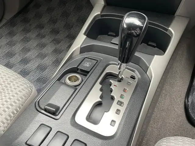 トヨタ ハイラックス サーフ SSR－X 香川県 2008(平20)年 13.7万km シルバーM carrozzeriaナビ/(AVIC-RW710)/フルセグTV/HDMI/USB/BT/SD/フロントドライブレコーダー/バックカメラ/キーレス/4WD/ETC/純正16インチアルミ/ドアバイザー/オートライト/フロントフォグ/取扱説明書/保証書