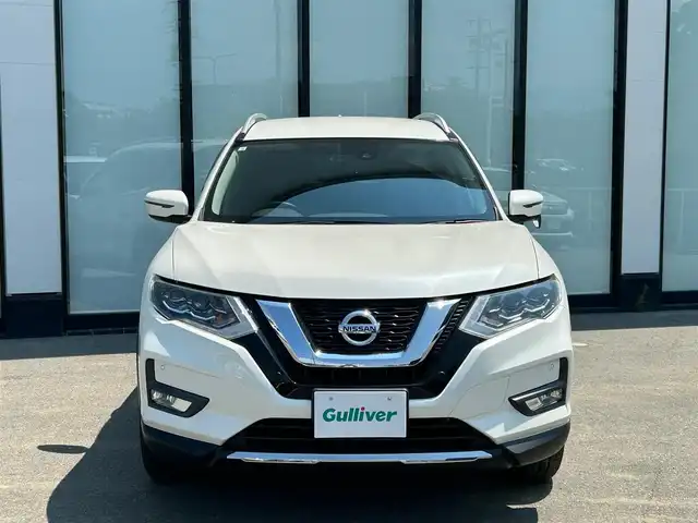 日産 エクストレイル 20X 大阪府 2018(平30)年 6.1万km ブリリアントホワイトパール 純正９インチナビ/   フルセグTV/CD/DVD/Bluetooth/バックモニター/衝突軽減ブレーキ/横滑り防止装置/コーナーセンサー/電動リアゲート/アイドリングストップ/オートマチックハイビーム/前方ドライブレコーダー/純正18インチアルミホイール/ルーフレール/純正フロアマット/プッシュスタート/スマートキー/ＥＴＣ　/ＬＥＤ/禁煙車