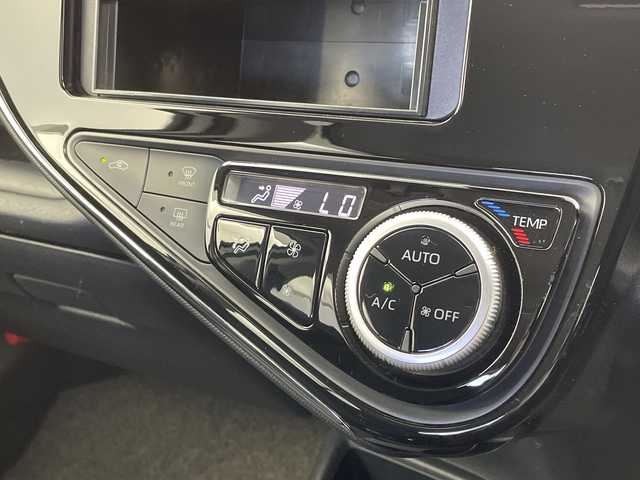 トヨタ アクア S 新潟県 2018(平30)年 3.5万km スーパーホワイトⅡ カロッツェリアオーディオ/プリクラッシュセーフティ/レーンキープアシスト/LEDオートライト/ドライブレコーダー/オートエアコン/キーレスエントリー×2