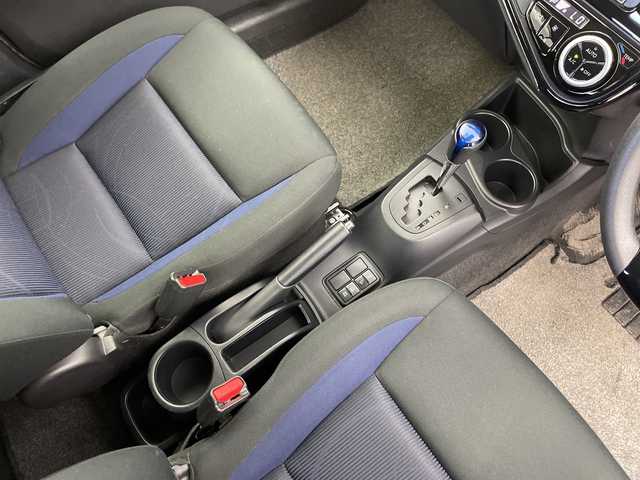 トヨタ アクア S 新潟県 2018(平30)年 3.5万km スーパーホワイトⅡ カロッツェリアオーディオ/プリクラッシュセーフティ/レーンキープアシスト/LEDオートライト/ドライブレコーダー/オートエアコン/キーレスエントリー×2