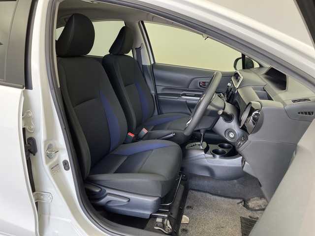 トヨタ アクア S 新潟県 2018(平30)年 3.5万km スーパーホワイトⅡ カロッツェリアオーディオ/プリクラッシュセーフティ/レーンキープアシスト/LEDオートライト/ドライブレコーダー/オートエアコン/キーレスエントリー×2