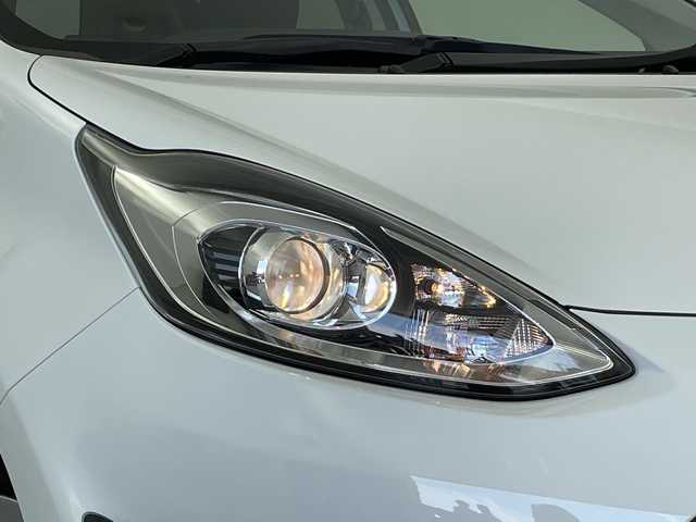 トヨタ アクア S 新潟県 2018(平30)年 3.5万km スーパーホワイトⅡ カロッツェリアオーディオ/プリクラッシュセーフティ/レーンキープアシスト/LEDオートライト/ドライブレコーダー/オートエアコン/キーレスエントリー×2