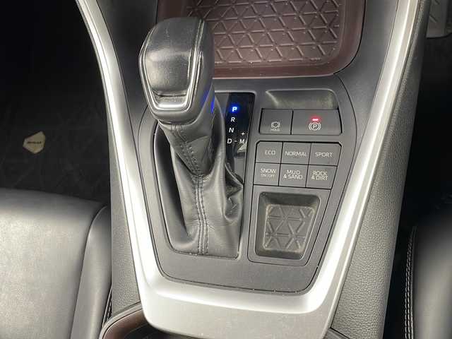 トヨタ ＲＡＶ４ G 埼玉県 2020(令2)年 2.2万km アティチュードブラックマイカ 社外ナビ　/バックカメラ　/電動リアゲート　/ＥＴＣ　/メモリ付きパワーシート　/前方ドライブレコーダー　/ステアリングヒーター　/シートヒーター　/オートマティックハイビーム　/ブレードホールド　/純正アルミホイール/アダプティブクルーズコントロール/純正フロアマット/フロントフォグランプ