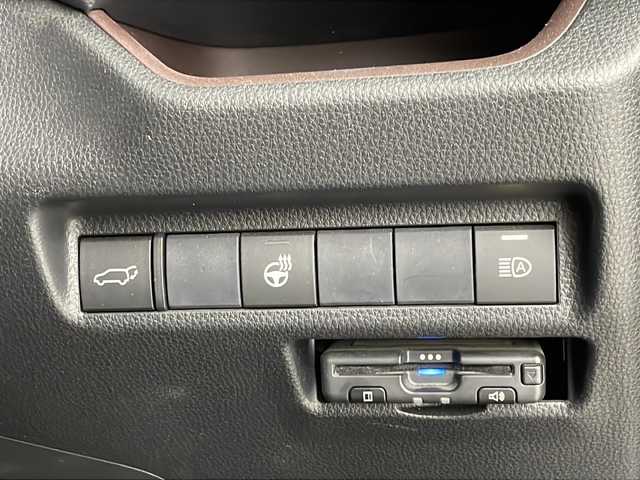 トヨタ ＲＡＶ４ G 埼玉県 2020(令2)年 2.2万km アティチュードブラックマイカ 社外ナビ　/バックカメラ　/電動リアゲート　/ＥＴＣ　/メモリ付きパワーシート　/前方ドライブレコーダー　/ステアリングヒーター　/シートヒーター　/オートマティックハイビーム　/ブレードホールド　/純正アルミホイール/アダプティブクルーズコントロール/純正フロアマット/フロントフォグランプ