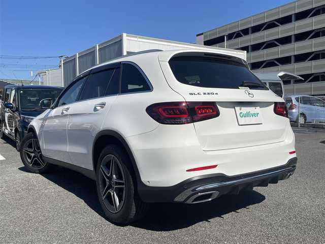 メルセデス・ベンツ ＧＬＣ２２０ d 4マチック AMGライン 静岡県 2020(令2)年 2.5万km ポーラホワイト ユーザー買取/ワンオーナー/純MOP正ナビ/　【BT/地デジフルセグTV】/純正LEDヘッドライト/純正AMG19インチAW/アダクティブクルーズコントロール/レーンキープアシスト/衝突被害軽減装置/パドルシフト/ハーフレザーシート/エアーサスペンション/全方位カメラ/前後ドライブレコーダー/ビルトインETC2.0/前後シートヒーター/USBポート/新車時保証書/取扱説明書/スペアキー×1