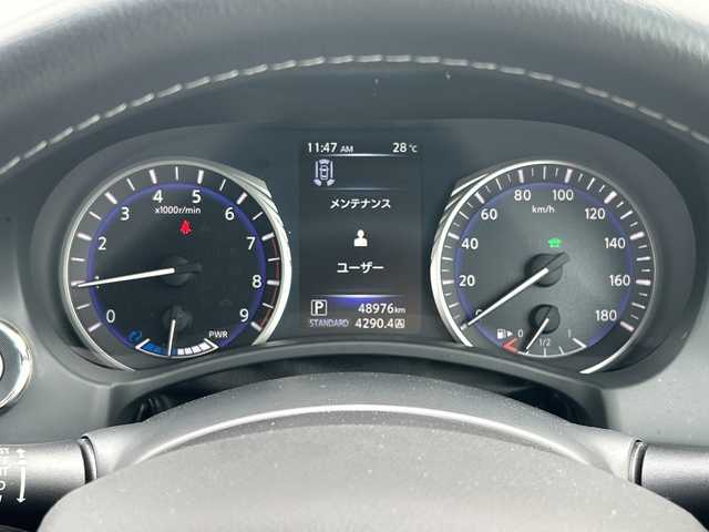 日産 スカイライン ハイブリッド 千葉県 2014(平26)年 4.9万km スーパーブラック ブラックレザーシート　ナビ　パノラマミックビューモニター　ＢＯＳＥプレミアムサウンド　ＥＴＣ　前後ドラレコ　クルコン　メモリー電動シート　シートヒーター　オートライト　１７インチＡＷ スマートキー