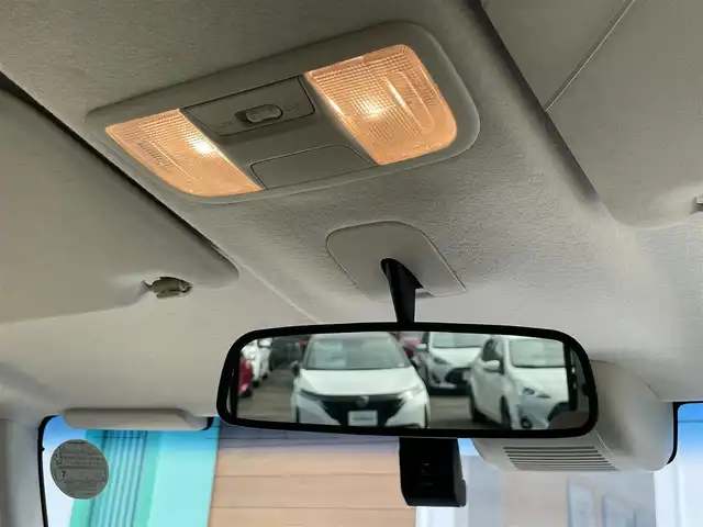 ホンダ Ｎ ＢＯＸ G L ホンダセンシング 宮崎県 2019(令1)年 2.9万km プラチナホワイトパール 純正ナビ(フルセグTV・Bluetooth・CD/DVD)/バックカメラ/ETC/純正ドラレコ/片側パワスラ/ホンダセンシング/ACC/LEDライト/スマートキー/プッシュスタート/USB