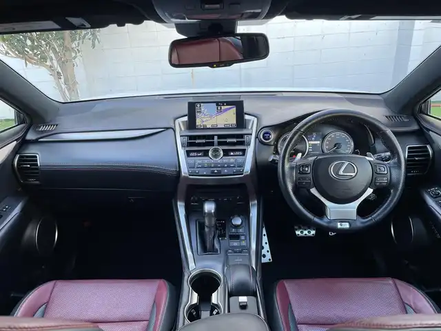 レクサス ＮＸ 300h Fスポーツ 兵庫県 2015(平27)年 3.9万km ホワイトノーヴァガラスフレーク /OP レーダークルーズコントロール//OP パノラミックビューモニター//OP BSM//OP クリアランスソナー//OP プリクラッシュセーフティ//OP レーンディパーチャーアラート（LDA）//OP スペアタイヤ//OP 3眼フルLEDヘッドランプ//OP オートマチックハイビーム//OP パワーバックドア//OP AC100V電源/・メーカーSDナビ/・地デジ/DVD/BT/USB/AUX/・ステアリングリモコン/・ステアリングヒーター/・Fスポーツ専用シート（電動/ヒーター/ベンチレーション）//運転席メモリー付/・パドルシフト/・ビルトインETC/・純正18インチAW/・カードキー