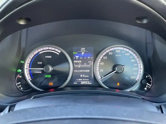 レクサス ＮＸ 300h Fスポーツ 兵庫県 2015(平27)年 3.9万km ホワイトノーヴァガラスフレーク /OP レーダークルーズコントロール//OP パノラミックビューモニター//OP BSM//OP クリアランスソナー//OP プリクラッシュセーフティ//OP レーンディパーチャーアラート（LDA）//OP スペアタイヤ//OP 3眼フルLEDヘッドランプ//OP オートマチックハイビーム//OP パワーバックドア//OP AC100V電源/・メーカーSDナビ/・地デジ/DVD/BT/USB/AUX/・ステアリングリモコン/・ステアリングヒーター/・Fスポーツ専用シート（電動/ヒーター/ベンチレーション）//運転席メモリー付/・パドルシフト/・ビルトインETC/・純正18インチAW/・カードキー