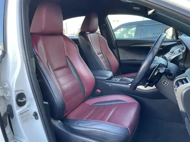 レクサス ＮＸ 300h Fスポーツ 兵庫県 2015(平27)年 3.9万km ホワイトノーヴァガラスフレーク /OP レーダークルーズコントロール//OP パノラミックビューモニター//OP BSM//OP クリアランスソナー//OP プリクラッシュセーフティ//OP レーンディパーチャーアラート（LDA）//OP スペアタイヤ//OP 3眼フルLEDヘッドランプ//OP オートマチックハイビーム//OP パワーバックドア//OP AC100V電源/・メーカーSDナビ/・地デジ/DVD/BT/USB/AUX/・ステアリングリモコン/・ステアリングヒーター/・Fスポーツ専用シート（電動/ヒーター/ベンチレーション）//運転席メモリー付/・パドルシフト/・ビルトインETC/・純正18インチAW/・カードキー