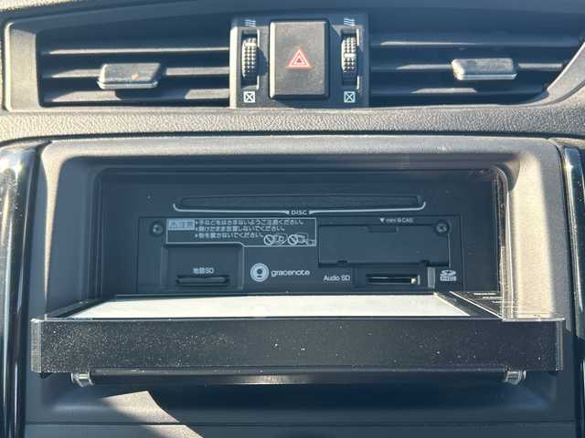 トヨタ マークＸ 250G Sパッケージ G’s 千葉県 2015(平27)年 5.7万km ホワイトパールクリスタルシャイン ナビNSZT-W64　バックカメラ　フリップダウンモニター　クルコン　ETC　フルセグ　BT　スマートキー　パドルシフト　ハーフレザー　トランクスポイラー　外サス　19インチAW　HID　オートライト