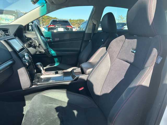 トヨタ マークＸ 250G Sパッケージ G’s 千葉県 2015(平27)年 5.7万km ホワイトパールクリスタルシャイン ナビNSZT-W64　バックカメラ　フリップダウンモニター　クルコン　ETC　フルセグ　BT　スマートキー　パドルシフト　ハーフレザー　トランクスポイラー　外サス　19インチAW　HID　オートライト