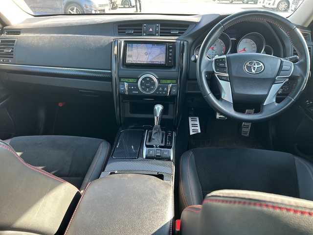 トヨタ マークＸ 250G Sパッケージ G’s 千葉県 2015(平27)年 5.7万km ホワイトパールクリスタルシャイン ナビNSZT-W64　バックカメラ　フリップダウンモニター　クルコン　ETC　フルセグ　BT　スマートキー　パドルシフト　ハーフレザー　トランクスポイラー　外サス　19インチAW　HID　オートライト