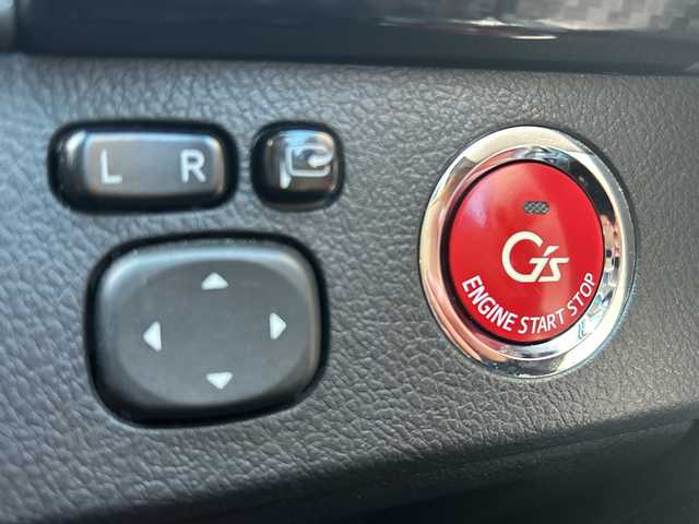 トヨタ マークＸ 250G Sパッケージ G’s 千葉県 2015(平27)年 5.7万km ホワイトパールクリスタルシャイン ナビNSZT-W64　バックカメラ　フリップダウンモニター　クルコン　ETC　フルセグ　BT　スマートキー　パドルシフト　ハーフレザー　トランクスポイラー　外サス　19インチAW　HID　オートライト