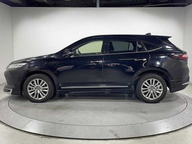 トヨタ ハリアー プログレス 広島県 2018(平30)年 5.9万km ブラック モデリスタフルエアロ/JBL/メーカー9型ナビ/パノラミックビューモニター/パワーバックドア/パワーシート/セーフティセンス/・プリクラッシュセーフティ/・レーンディパーチャーアラート/・アダプティブハイビーム/・レーダークルーズコントロール/パーキングサポートブレーキ/電動パーキングブレーキ/オートブレーキホールド/LEDヘッドランプ/フォグランプ/純正18インチAW/ETC/ドライブレコーダー