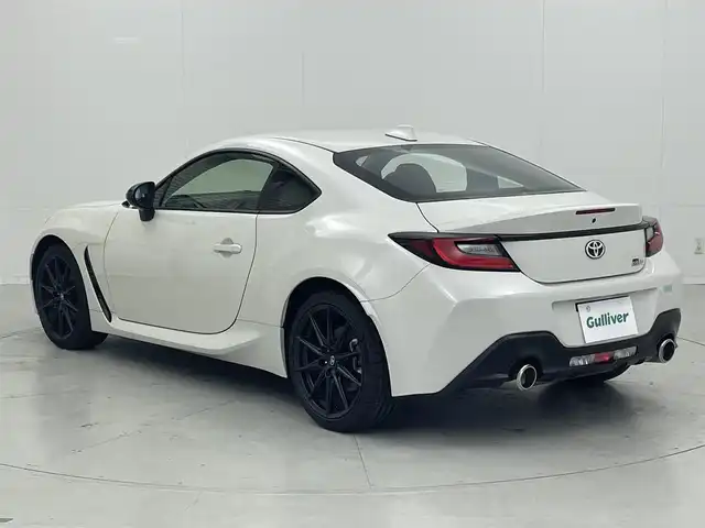 トヨタ ＧＲ８６ RZ 茨城県 2022(令4)年 1万km クリスタルホワイトパール 純正ナビ/バックカメラ/ワンセグ/BSD/RCTA/クルーズコントロール/ETC/シートヒーター/純正18インチAW/LEDヘッドライト/スマートキー