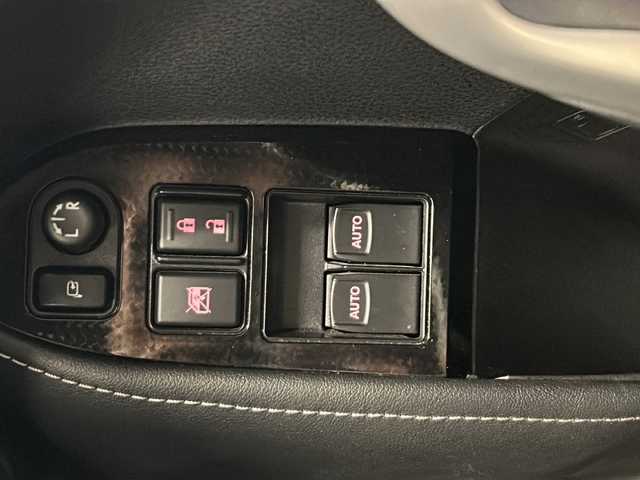 トヨタ ８６ GT リミテッド ブラックPKG 岐阜県 2019(平31)年 7万km クリスタルホワイトパール 純正ナビ/フルセグテレビ/Bluetooth/ETC/黒ハーフレザーシート/シートヒーター/クルーズコントロール/スマートキー/バックモニター/LEDライト/トランクスポイラー/プッシュスタート/純正フロアマット