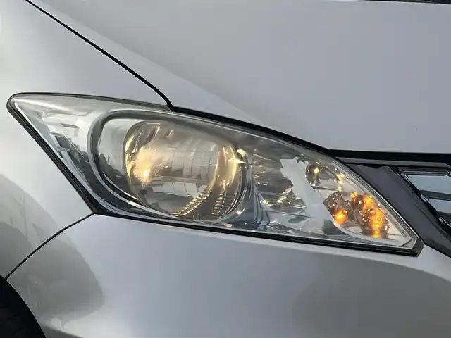 ホンダ フリード ハイブリット 静岡県 2013(平25)年 13.5万km シルバー ワンオーナー/片側パワースライドドア/オーディオ(WX-128CU)/(CD/iPod/AUX)/3列シート/ウォークスルー/キーレスキー/ETC/ドライブレコーダー/純正フロアマット/保証書/取説