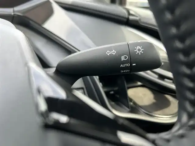 トヨタ プリウス U 鹿児島県 2023(令5)年 1.2万km アティチュードブラックマイカ 純正メモリナビ/　　BT/フルセグ/バックカメラ/クリアランスソナー/レーダークルーズコントロール/LEDヘッドライト/USBポート/純正ビルトインETC2.0/スマートキー/ハイブリッド車/オートライト