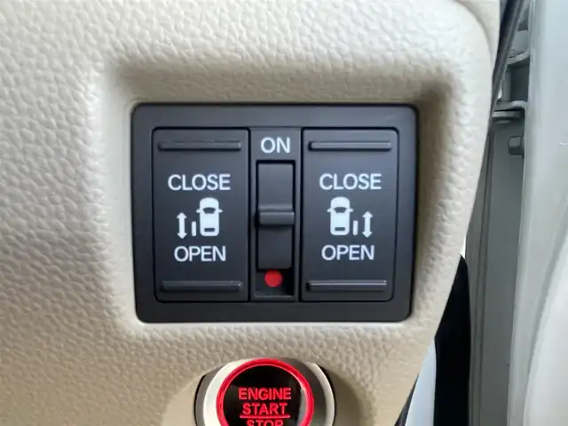 ホンダ Ｎ ＢＯＸ G EX ターボ ホンダセンシング 宮崎県 2020(令2)年 2万km プラチナホワイトパール 純正ナビゲーション/AM FM CD DVD BT/ホンダセンシング/・衝突軽減ブレーキ/・レーンキープアシスト/バックカメラ/ETC車載器/前後ドライブレコーダー/OPフロントグリル/OPRrスポイラー/レーダークルーズコントロール/LEDヘッドライト/スマートキー/プッシュスタート/両側パワースライドドア