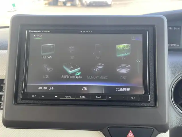 ホンダ Ｎ ＢＯＸ G EX ターボ ホンダセンシング 宮崎県 2020(令2)年 2万km プラチナホワイトパール 純正ナビゲーション/AM FM CD DVD BT/ホンダセンシング/・衝突軽減ブレーキ/・レーンキープアシスト/バックカメラ/ETC車載器/前後ドライブレコーダー/OPフロントグリル/OPRrスポイラー/レーダークルーズコントロール/LEDヘッドライト/スマートキー/プッシュスタート/両側パワースライドドア