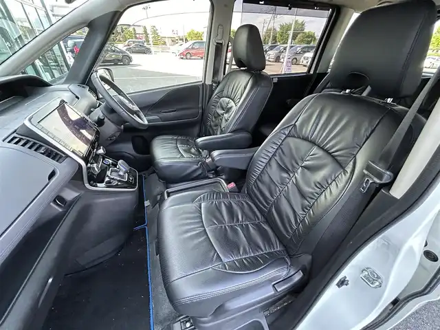 日産 セレナ e－パワー ハイウェイスター V 栃木県 2020(令2)年 4.7万km ブリリアントホワイトパール エマージェンシーブレーキ/純正10インチナビ/フルセグTV/DVD/Blu-ray/Bluetooth/アラウンドビューモニター/純正フリップダウンモニター/ドライブレコーダー/ETC/プロパイロット/インテリジェントルームミラー/両側ハンズフリーパワースライドドア/シートヒーター/ステアリングヒーター/サマータイヤ＋純正AW積込/コーナーセンサー/純正フロアマット/ステアリングリモコン