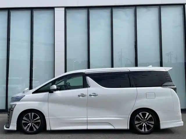 トヨタ ヴェルファイア Z Gエディション 大阪府 2018(平30)年 8万km ホワイトパールクリスタルシャイン ＪＢＬプレミアムサウンド　/駐車支援システム　/メーカー純正ナビ/CD/DVD再生デッキ/     Bluetooth　/バックカメラ/前方ドライブレコーダー　/サンルーフ　/ステアリングヒーター/合皮シート/エアシート　/シートヒーター　/クルーズコントロール　/社外エアロ　