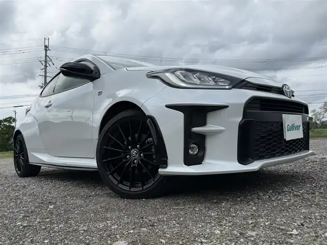 トヨタ ＧＲヤリス RS 兵庫県 2021(令3)年 4.2万km プラチナホワイトパールマイカ 純正ナビ/バックカメラ/ETC2.0/シートヒーター/ステアリングヒーター/純正18インチアルミホイール/電子パーキングブレーキ/プッシュスタート＆スマートキー