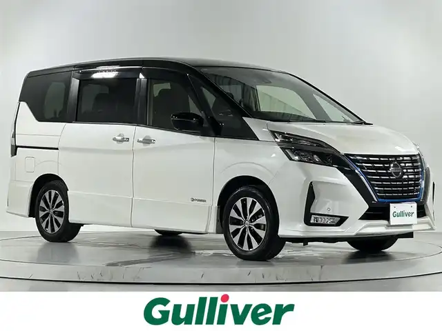 日産 セレナ e－パワー ハイウェイスター V 佐賀県 2019(令1)年 5.8万km ブリリアントホワイトパール 2トーン 純正10インチナビ/フルセグTV/CD/DVD/Bluetooth/純正11インチフリップダウンモニター/全方位カメラ/衝突被害軽減システム/ブラインドスポットモニター/プロパイロット/レーンアシスト/ロードサインアシスト/駐車支援システム/オートライト/オートマチックハイビーム/クリアランスソナー/電子パーキング/オートブレーキホールド/前後ドライブレコーダー/ビルトインETC/ステアリングヒーター/LED ヘッドライト/LEDフォグライト/両側パワースライドドア/後席サンシェード/シートバックテーブル/運転席・助手席シートヒーター/純正16インチアルミホイール