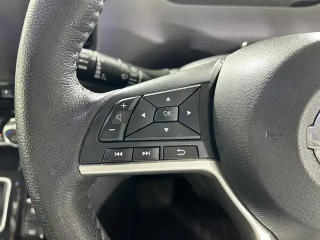 日産 セレナ e－パワー ハイウェイスター V 佐賀県 2019(令1)年 5.8万km ブリリアントホワイトパール 2トーン 純正10インチナビ/フルセグTV/CD/DVD/Bluetooth/純正11インチフリップダウンモニター/全方位カメラ/衝突被害軽減システム/ブラインドスポットモニター/プロパイロット/レーンアシスト/ロードサインアシスト/駐車支援システム/オートライト/オートマチックハイビーム/クリアランスソナー/電子パーキング/オートブレーキホールド/前後ドライブレコーダー/ビルトインETC/ステアリングヒーター/LED ヘッドライト/LEDフォグライト/両側パワースライドドア/後席サンシェード/シートバックテーブル/運転席・助手席シートヒーター/純正16インチアルミホイール