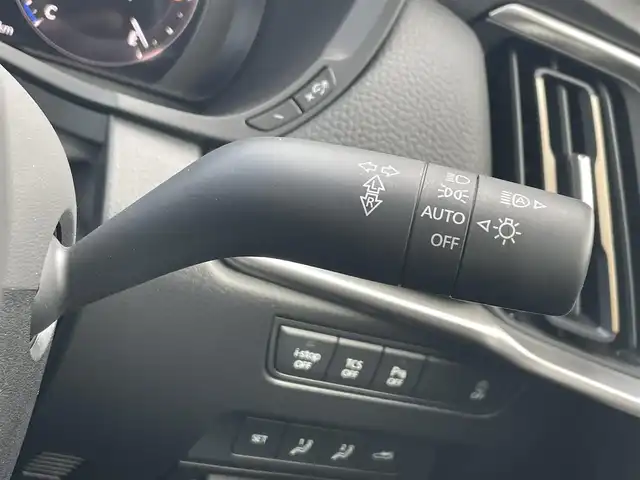 マツダ ＣＸ－６０ XD Lパッケージ 滋賀県 2023(令5)年 1.5万km マシーングレープレミアムM 革シート/BOSEサウンド/純正ナビ/（Bluetooth／HDMI／USB／AppleCarPlay／Android Auto）/アラウンドビューモニター/ビルトインETC/前席パワーシート/全席シートヒーター/メモリシート/ステアリングヒーター/アダプティブクルーズコントロール/ブラインドスポットモニター/レーンキープアシスト/コーナーセンサー/衝突被害軽減ブレーキ/オートブレーキホールド/パドルシフト/MTモード付AT/パワーバックドア/100V電源/トラクションコントロールシステム/LEDヘッドランプ/オートライト/オートマチックハイビーム/オートホールド/純正アルミホイール/純正フロアマット/プッシュスタート/スマートキー/ステアリングスイッチ