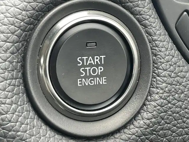 マツダ ＣＸ－６０ XD Lパッケージ 滋賀県 2023(令5)年 1.5万km マシーングレープレミアムM 革シート/BOSEサウンド/純正ナビ/（Bluetooth／HDMI／USB／AppleCarPlay／Android Auto）/アラウンドビューモニター/ビルトインETC/前席パワーシート/全席シートヒーター/メモリシート/ステアリングヒーター/アダプティブクルーズコントロール/ブラインドスポットモニター/レーンキープアシスト/コーナーセンサー/衝突被害軽減ブレーキ/オートブレーキホールド/パドルシフト/MTモード付AT/パワーバックドア/100V電源/トラクションコントロールシステム/LEDヘッドランプ/オートライト/オートマチックハイビーム/オートホールド/純正アルミホイール/純正フロアマット/プッシュスタート/スマートキー/ステアリングスイッチ