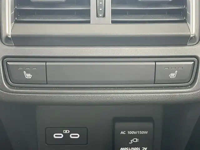マツダ ＣＸ－６０ XD Lパッケージ 滋賀県 2023(令5)年 1.5万km マシーングレープレミアムM 革シート/BOSEサウンド/純正ナビ/（Bluetooth／HDMI／USB／AppleCarPlay／Android Auto）/アラウンドビューモニター/ビルトインETC/前席パワーシート/全席シートヒーター/メモリシート/ステアリングヒーター/アダプティブクルーズコントロール/ブラインドスポットモニター/レーンキープアシスト/コーナーセンサー/衝突被害軽減ブレーキ/オートブレーキホールド/パドルシフト/MTモード付AT/パワーバックドア/100V電源/トラクションコントロールシステム/LEDヘッドランプ/オートライト/オートマチックハイビーム/オートホールド/純正アルミホイール/純正フロアマット/プッシュスタート/スマートキー/ステアリングスイッチ