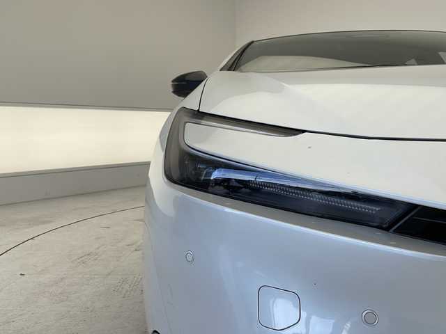 トヨタ プリウス Z 愛知県 2023(令5)年 2.9万km プラチナホワイトパールマイカ 衝突軽減システム/純正12.3型ディズプレイオーディオ　ナビ機能なし/全方位カメラ/ガラスルーフ/レーダークルーズコントロール/シートヒーター/エアシート/フルセグ/Bluetooth/バックカメラ/電動リアゲート/パワーシート/コーナーセンサー/純正アルミホイール/ETC2.0/ブラインドスポットモニター/LEDヘッドライト/ステアリングヒーター/インテリジェントミラー/オートマチックハイビーム/置くだけ充電機/ステアリングスイッチ/スマートキー/プッシュスタート