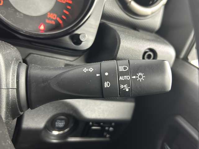 スズキ ジムニー XC 愛知県 2024(令6)年 1.4万km ジャングルグリーン 純正8インチナビ/・フルセグTV/・Bluetooth/・バックカメラ/ETC2.0/前席シートヒーター/前後ドライブレコーダー/クルーズコントロール/LEDヘッドライト/純正16インチAW/純正フロアマット/スペアキー有/取扱説明書