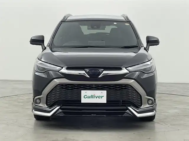 トヨタ カローラ クロス ハイブリッド Z 福岡県 2023(令5)年 2.3万km アティチュードブラックマイカ モデリスタエアロ　/サンルーフ　/純正９型ＤＡ　/全方位カメラ　/デジタルルームミラー　/ＥＴＣ　/前後ドラレコ　/レーダークルコン　/コーナーセンサー　/衝突被害軽減　/レーンキープ　/ＢＳＭ　/ＰＫＳＢ　/パワーバックドア　/ハーフレザーシート　/シートヒーター　/ステアリングリモコン　/プッシュスタート