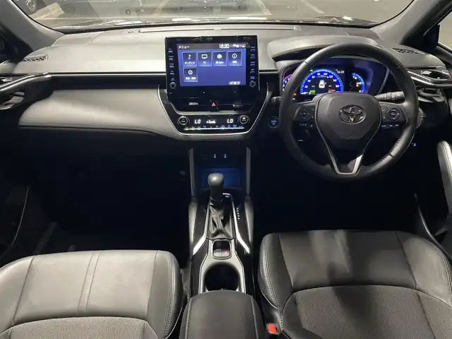 トヨタ カローラ クロス ハイブリッド Z 福岡県 2023(令5)年 2.3万km アティチュードブラックマイカ モデリスタエアロ　/サンルーフ　/純正９型ＤＡ　/全方位カメラ　/デジタルルームミラー　/ＥＴＣ　/前後ドラレコ　/レーダークルコン　/コーナーセンサー　/衝突被害軽減　/レーンキープ　/ＢＳＭ　/ＰＫＳＢ　/パワーバックドア　/ハーフレザーシート　/シートヒーター　/ステアリングリモコン　/プッシュスタート