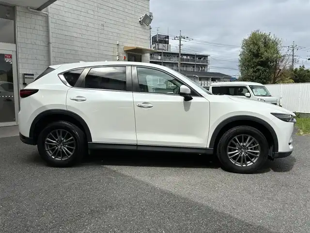 マツダ ＣＸ－５ 20S プロアクティブ 埼玉県 2019(令1)年 3万km スノーフレイクホワイトパールマイカ BOSEプレミアムサウンド/360°ビュー・モニター/バックカメラ/レーダークルーズコントロール/レーンキープアシスト/パワーバックドア/前後コーナーセンサー/ヘッドアップディスプレイ（HUD）/ブラインドスポットモニター（BSM）/純正ナビ・オーディオ/（フルセグTV/BT/CD/DVD/FM/AM）/前席シートヒーター/ドライブレコーダー/ETC/革巻きステアリング/ステアリングヒーター/電動格納ミラー/ドアバイザー/オートライト/プッシュスタート
