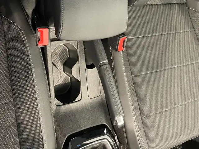 フォルクスワーゲン ＶＷ Ｔ－クロス TSI スタイル 福岡県 2022(令4)年 2.1万km ピュアホワイト セーフティＰＫＧ　/テクロノジーＰＫＧ　/デザインＰＫＧ　/ＤｉｓｃｏｖｅｒＰｒｏＰＫＧ　/デジタルメータークラスター　/ＡＣＣ／ＢＳＭ　/純正ナビ　　/Ｂカメラ　/Ｂｌｕｅｔｏｏｔｈ　/ＯＰ純正１８インチＡＷ