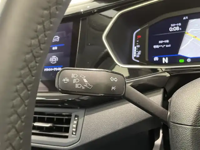 フォルクスワーゲン ＶＷ Ｔ－クロス TSI スタイル 福岡県 2022(令4)年 2.1万km ピュアホワイト セーフティＰＫＧ　/テクロノジーＰＫＧ　/デザインＰＫＧ　/ＤｉｓｃｏｖｅｒＰｒｏＰＫＧ　/デジタルメータークラスター　/ＡＣＣ／ＢＳＭ　/純正ナビ　　/Ｂカメラ　/Ｂｌｕｅｔｏｏｔｈ　/ＯＰ純正１８インチＡＷ