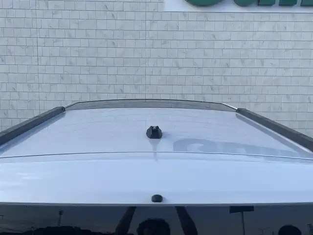 ダイハツ タフト G 宮崎県 2020(令2)年 3.8万km シャイニングホワイトパール 純正ナビゲーション/　AM FM BT TV/衝突軽減ブレーキ/バックカメラ/ドライブレコーダー/LEDヘッドライト/シートヒーター/電動パーキングブレーキ/ウィンカーミラー/スマートキー/プッシュスタート/電動格納ミラー/純正15インチアルミホイール/ハーフレザーシート/オートライト/アイドリングストップ