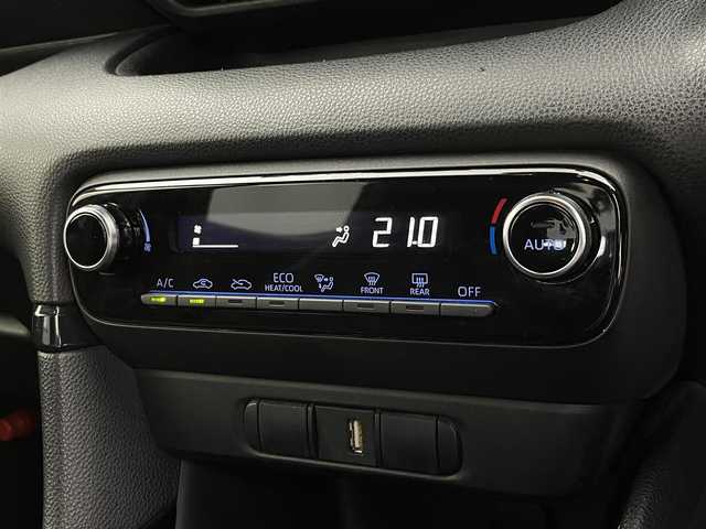 トヨタ ヤリス G 宮城県 2020(令2)年 5.7万km ダークブルーマイカM ナビキット/(AM/FM/USB/Miracast)/Bluetooth/バックカメラ/ETC/前後ドライブレコーダー/レーダークルーズコントロール/プッシュスタート/スマートキー/スペアキー/SOSスイッチ/オートライト/オートマチックハイビーム/ヘッドライトレベライザー/ドアバイザー/純正フロアマット/禁煙