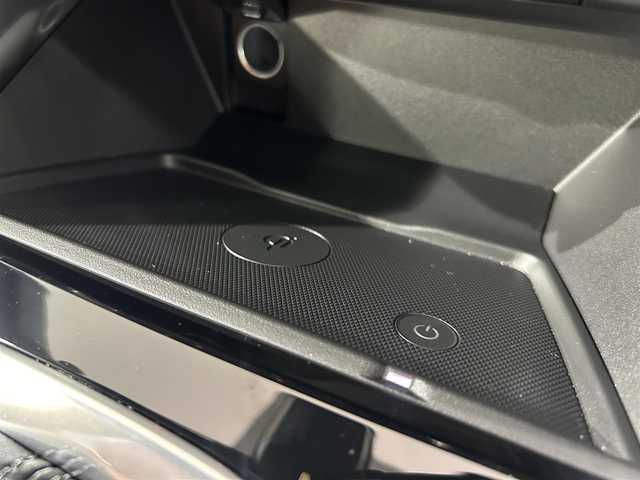 マツダ ＣＸ－５ XD レトロスポーツED 愛知県 2023(令5)年 0.4万km ソウルレッドクリスタルM BOSEサウンドシステム/（ＡＵＤＩＯＰＩＬＯＴ２＋Ｃｅｎｔｅｒｐｏｉｎｔ２）/フロント＆リアバンパーガーニッシュ（ピアノブラック）/クラッディング塗装／ボディロアガーニッシュ（ピアノブラック）/ピラーガーニッシュ（ピアノブラック）/純正マツダコネクトナビ/Bluetooth/carply//360°モニター/ETC/衝突軽減ブレーキ/レーダークルーズコントロール/ブライドスポットモニター/車線逸脱警報/コーナーセンサー/踏み間違い防止/パワーバックドア/パワーシート/シートメモリー/シートヒーター/ハンドルヒーター/ワイヤレス充電/パドルシフト/アクセサリーソケット/USB入力端子/純正フロアマット/純正19インチアルミホイール/ISOFIX