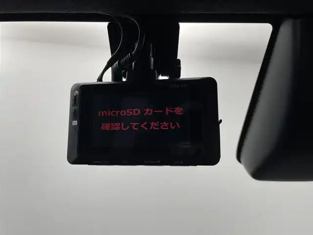 トヨタ ハイラックス Z GRスポーツ 群馬県 2023(令5)年 1.5万km アティチュードブラックマイカ 純正８インチディスプレイオーディオナビ　パノラミックビューモニター　ＴＲＤトノカバー　純正ベッドライナー　前後ドラレコ　レーダークルーズコントロール　パワーシート　ＬＥＤヘッドライト　４ＷＤ　禁煙車