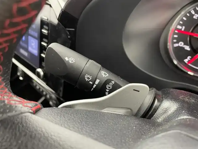 トヨタ ハイラックス Z GRスポーツ 群馬県 2023(令5)年 1.5万km アティチュードブラックマイカ 純正８インチディスプレイオーディオナビ　パノラミックビューモニター　ＴＲＤトノカバー　純正ベッドライナー　前後ドラレコ　レーダークルーズコントロール　パワーシート　ＬＥＤヘッドライト　４ＷＤ　禁煙車