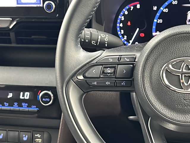 トヨタ ヤリスクロス Z 岐阜県 2021(令3)年 6.2万km ブラックマイカ 純正ナビ/・Bluetooth/・USB/モデリスタエアロ/ＴＲＤ１８インチＡＷ　/バックカメラ　/トヨタセーフティセンス/ハーフレザーシート/前席シートヒーター/ブラインドスポットモニター/ビルトインＥＴＣ/ドライブレコーダー/純正フロアマット/LEDオートライト/コーナーセンサー/ドアバイザー/スマートキー×２/プッシュスタートキャプテンシート