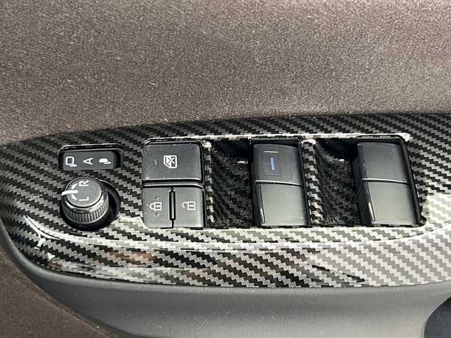 トヨタ ヤリスクロス Z 岐阜県 2021(令3)年 6.2万km ブラックマイカ 純正ナビ/・Bluetooth/・USB/モデリスタエアロ/ＴＲＤ１８インチＡＷ　/バックカメラ　/トヨタセーフティセンス/ハーフレザーシート/前席シートヒーター/ブラインドスポットモニター/ビルトインＥＴＣ/ドライブレコーダー/純正フロアマット/LEDオートライト/コーナーセンサー/ドアバイザー/スマートキー×２/プッシュスタートキャプテンシート