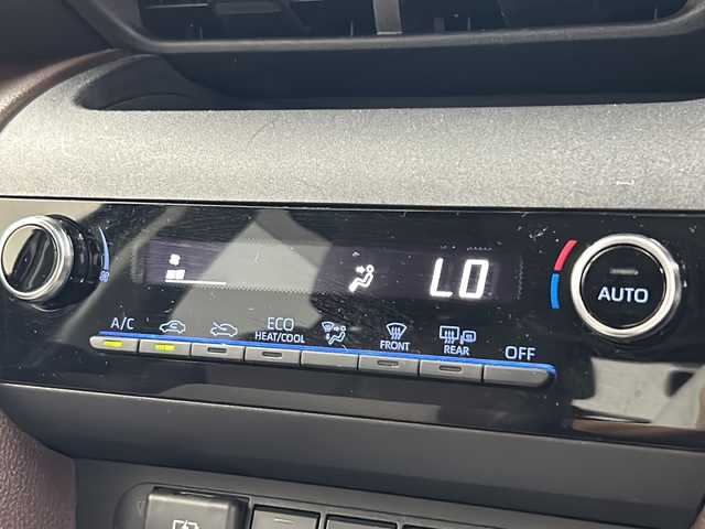トヨタ ヤリスクロス Z 岐阜県 2021(令3)年 6.2万km ブラックマイカ 純正ナビ/・Bluetooth/・USB/モデリスタエアロ/ＴＲＤ１８インチＡＷ　/バックカメラ　/トヨタセーフティセンス/ハーフレザーシート/前席シートヒーター/ブラインドスポットモニター/ビルトインＥＴＣ/ドライブレコーダー/純正フロアマット/LEDオートライト/コーナーセンサー/ドアバイザー/スマートキー×２/プッシュスタートキャプテンシート