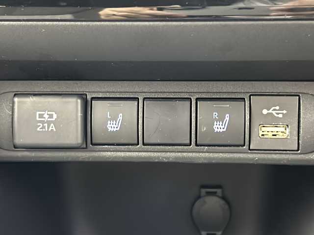 トヨタ ヤリスクロス Z 岐阜県 2021(令3)年 6.2万km ブラックマイカ 純正ナビ/・Bluetooth/・USB/モデリスタエアロ/ＴＲＤ１８インチＡＷ　/バックカメラ　/トヨタセーフティセンス/ハーフレザーシート/前席シートヒーター/ブラインドスポットモニター/ビルトインＥＴＣ/ドライブレコーダー/純正フロアマット/LEDオートライト/コーナーセンサー/ドアバイザー/スマートキー×２/プッシュスタートキャプテンシート